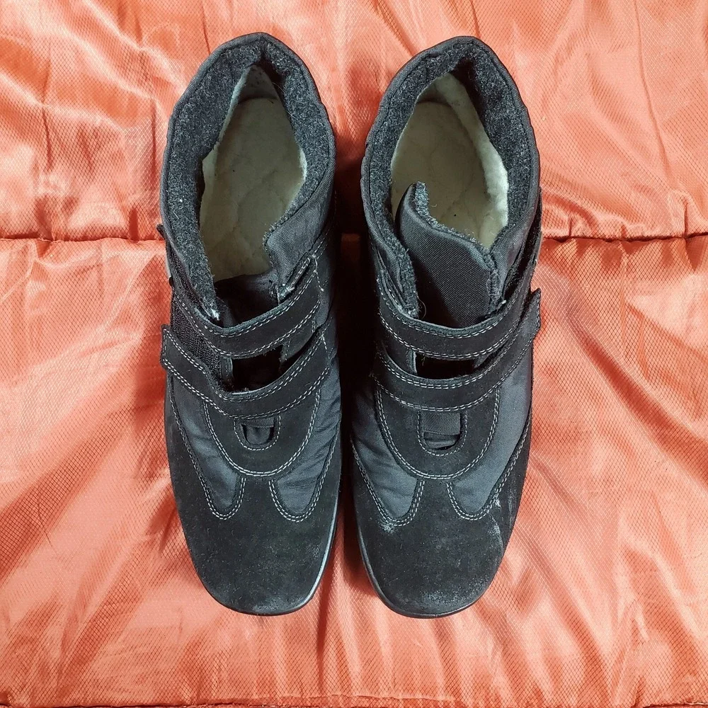 ARA Marion Women's Size 7.5 GORE-TEX® Hook & Loop Strap Boot MSRP: $179.95 - Picture 3 of 11